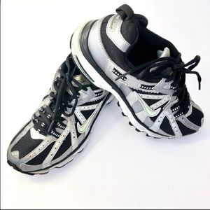 Nike Air Alvord Trail Running Sneakers sz 8